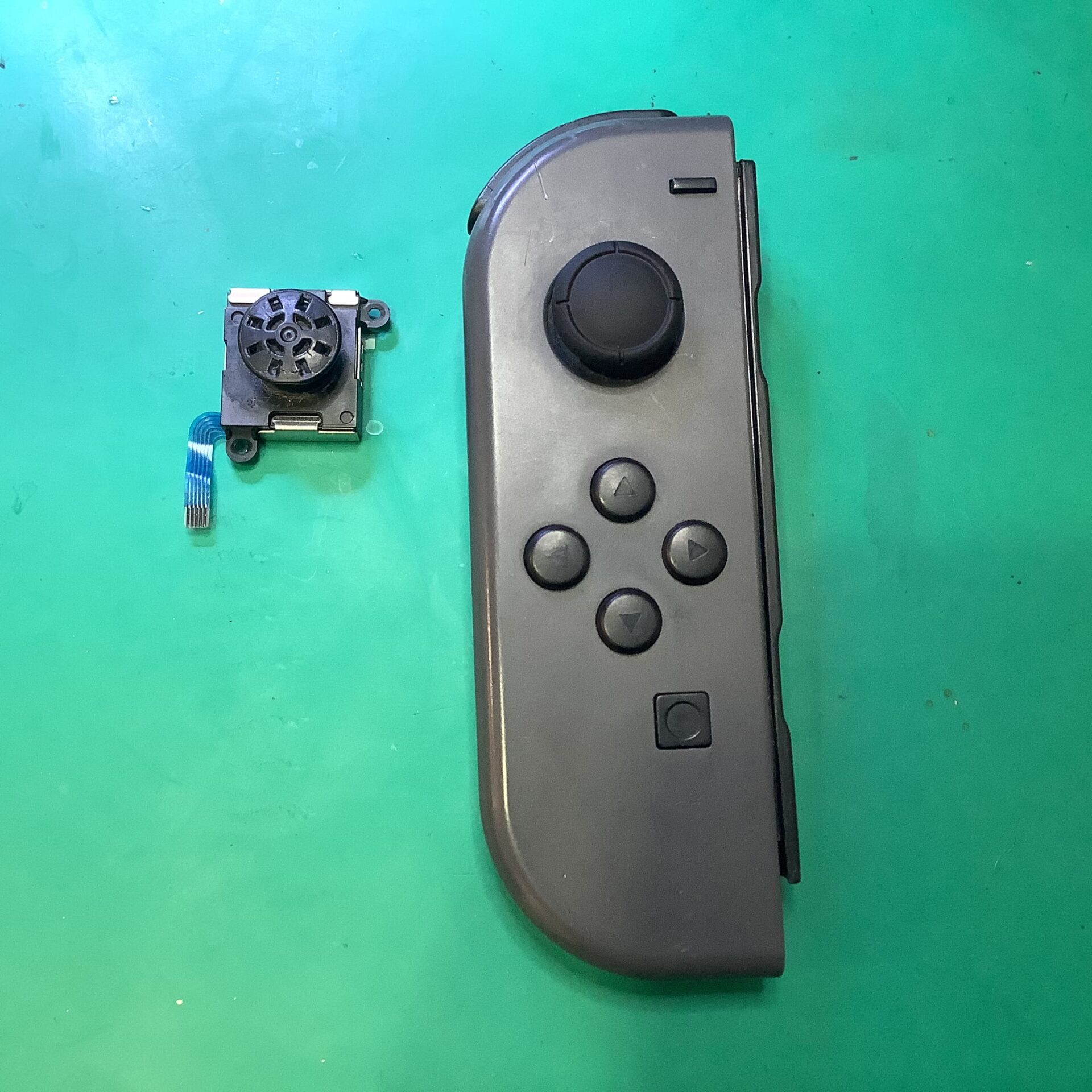 Nintendo Switch ジョイコン ジョイスティック 修理